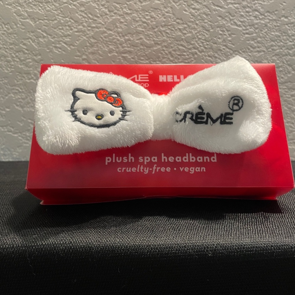 The crème shop Hello Kitty Plush Spa Makeup Headband